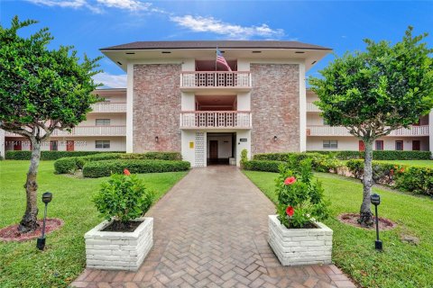 Condominio en venta en Hollywood, Florida, 2 dormitorios, 83.52 m2 № 1320721 - foto 1