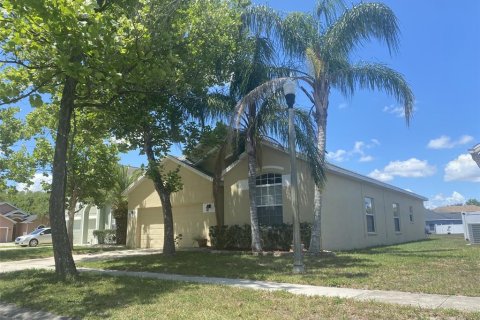 Villa ou maison à vendre à Kissimmee, Floride: 4 chambres, 166.76 m2 № 1198924 - photo 4