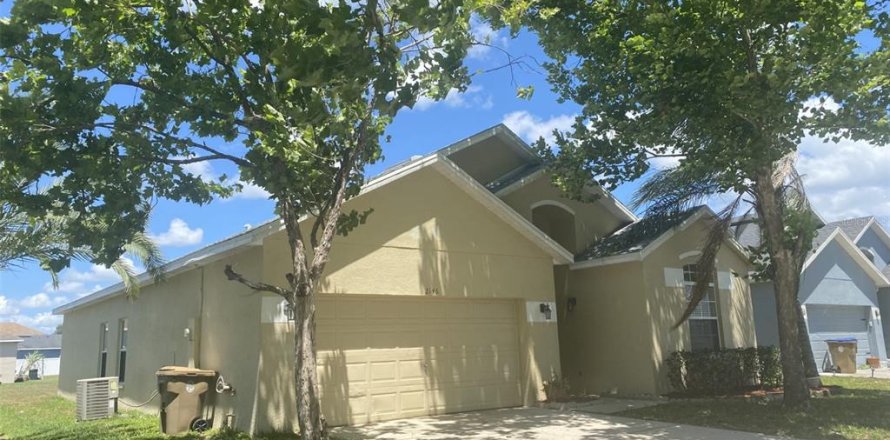 Villa ou maison à Kissimmee, Floride 4 chambres, 166.76 m2 № 1198924