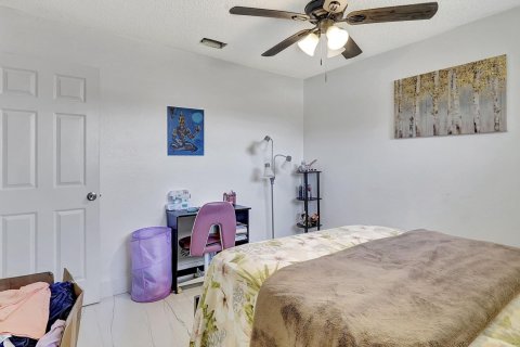 Купить кондоминиум в Норт-Лодердейл, Флорида 3 спальни, 106.84м2, № 1128976 - фото 15