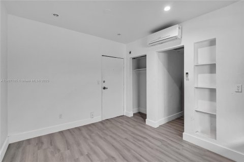 Condo in Miami Beach, Florida, 1 bedroom  № 641153 - photo 8