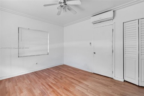 Condo in Miami Beach, Florida, 1 bedroom  № 641153 - photo 11