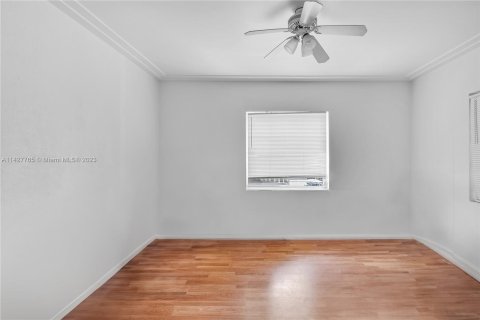 Condo in Miami Beach, Florida, 1 bedroom  № 641153 - photo 14