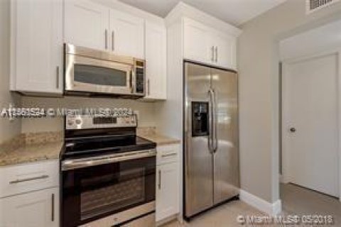 Condominio en venta en Miramar, Florida, 1 dormitorio, 71.53 m2 № 1092607 - foto 7