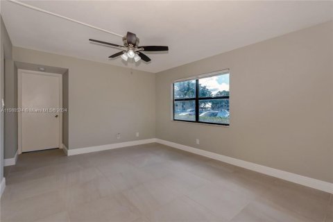 Condominio en venta en Miramar, Florida, 1 dormitorio, 71.53 m2 № 1092607 - foto 9