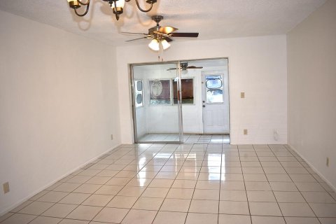 Villa ou maison à vendre à West Palm Beach, Floride: 1 chambre, 61.5 m2 № 1151739 - photo 17