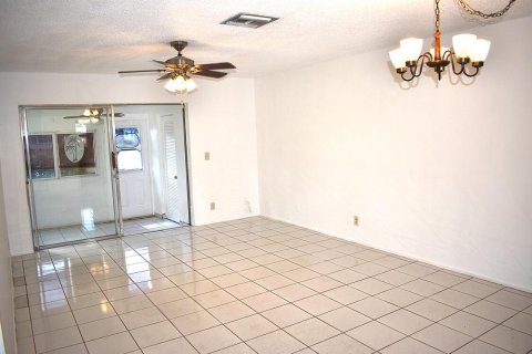 Casa en venta en West Palm Beach, Florida, 1 dormitorio, 61.5 m2 № 1151739 - foto 18