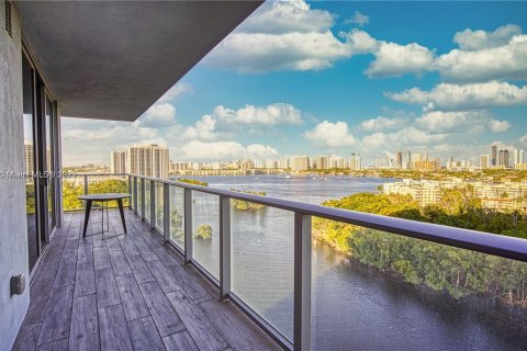 Condominio en venta en North Miami Beach, Florida, 3 dormitorios, 144.56 m2 № 809891 - foto 13