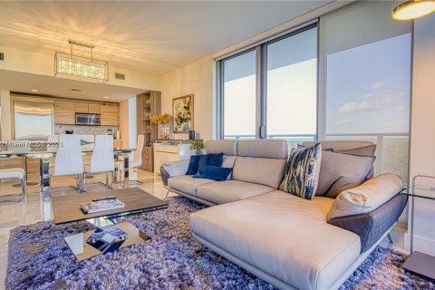 Condominio en venta en North Miami Beach, Florida, 3 dormitorios, 144.56 m2 № 809891 - foto 6