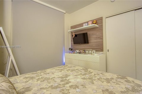 Condominio en venta en North Miami Beach, Florida, 3 dormitorios, 144.56 m2 № 809891 - foto 19