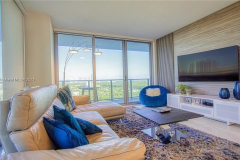 Condominio en venta en North Miami Beach, Florida, 3 dormitorios, 144.56 m2 № 809891 - foto 5