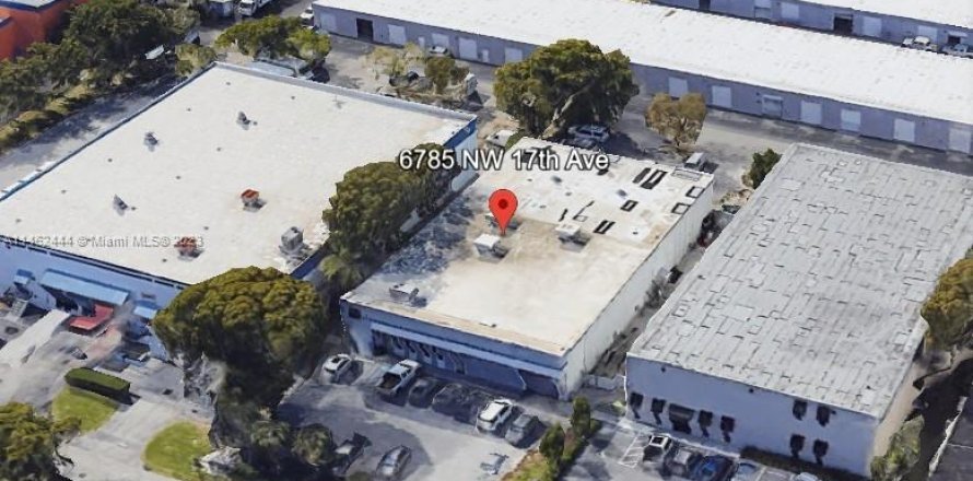 Commercial property in Fort Lauderdale, Florida № 747642