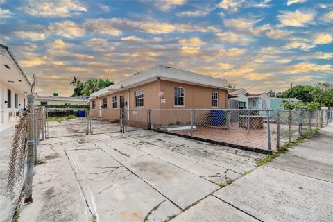 Casa en venta en Miami, Florida, 2 dormitorios, 70.88 m2 № 1384504 - foto 17