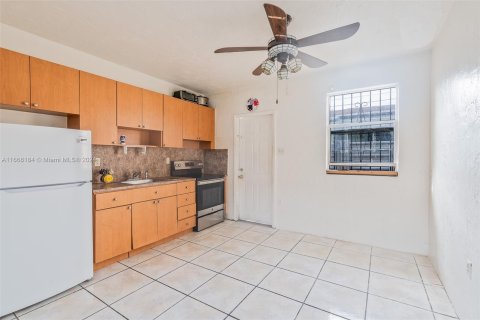 Casa en venta en Miami, Florida, 2 dormitorios, 70.88 m2 № 1384504 - foto 1