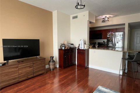 Condo in Miami, Florida, 1 bedroom  № 1384506 - photo 1