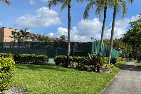 Copropriété à vendre à Pembroke Pines, Floride: 2 chambres, 88.54 m2 № 1330137 - photo 20