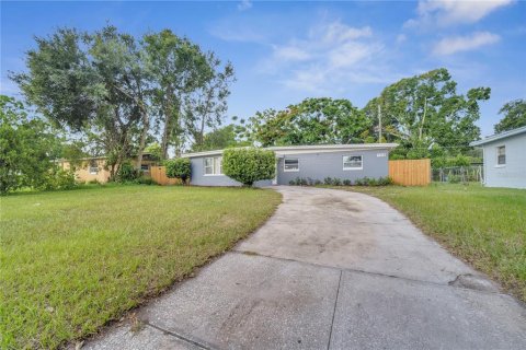 Villa ou maison à vendre à Orlando, Floride: 3 chambres, 123.1 m2 № 1341621 - photo 1