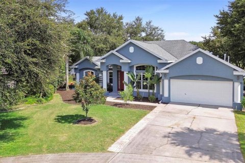 Villa ou maison à vendre à DeLand, Floride: 4 chambres, 233.46 m2 № 1341590 - photo 1