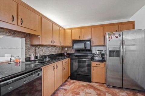 Condo in Plantation, Florida, 2 bedrooms  № 1269281 - photo 5