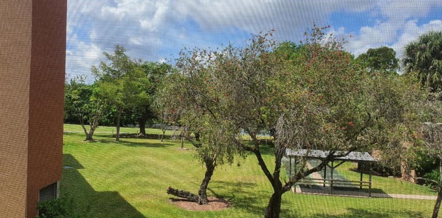 Condo in Tamarac, Florida, 2 bedrooms  № 1160444