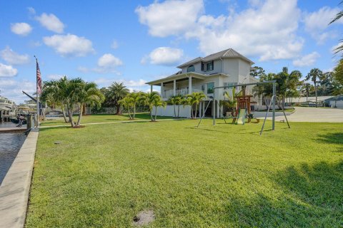 House in Palm City, Florida 3 bedrooms, 231.61 sq.m. № 1208124 - photo 9