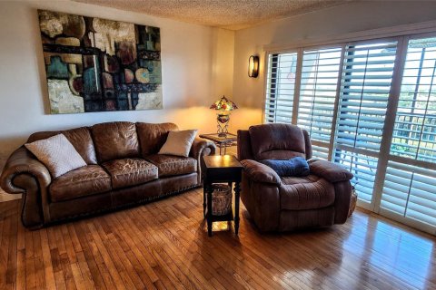 Condominio en venta en Pompano Beach, Florida, 2 dormitorios, 129.97 m2 № 1207546 - foto 25