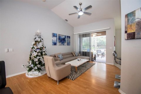 House in Naples, Florida 3 bedrooms, 140.65 sq.m. № 1002123 - photo 6