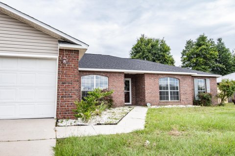 Casa en alquiler en Crestview, Florida, 4 dormitorios, 191.1 m2 № 561208 - foto 2