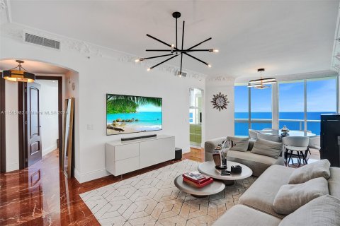 Copropriété à vendre à Sunny Isles Beach, Floride: 2 chambres, 159.98 m2 № 936330 - photo 3