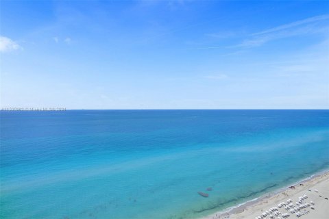 Copropriété à vendre à Sunny Isles Beach, Floride: 2 chambres, 159.98 m2 № 936330 - photo 22