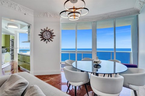 Copropriété à vendre à Sunny Isles Beach, Floride: 2 chambres, 159.98 m2 № 936330 - photo 7