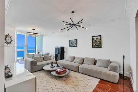 Copropriété à vendre à Sunny Isles Beach, Floride: 2 chambres, 159.98 m2 № 936330 - photo 2