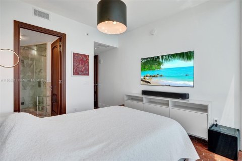 Condo in Sunny Isles Beach, Florida, 2 bedrooms  № 936330 - photo 20