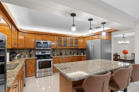 Casa en venta en Miami, Florida, 4 dormitorios, 219.06 m2 № 1325877 - foto 20