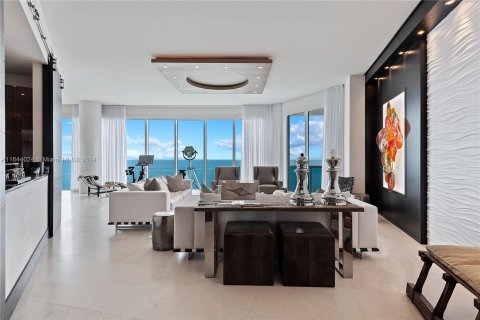 Copropriété à vendre à Hollywood, Floride: 6 chambres, 472.5 m2 № 1325793 - photo 5