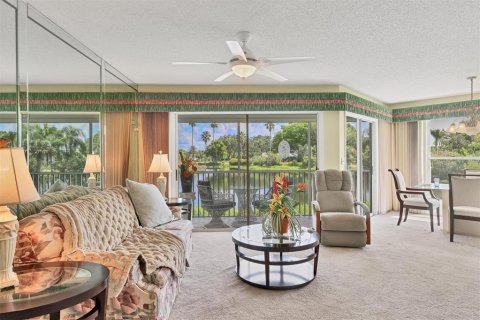 Condo in Bradenton, Florida, 2 bedrooms  № 1346728 - photo 11