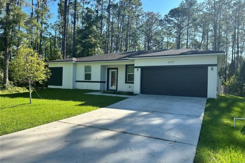 Casa en venta en DeLand, Florida, 4 dormitorios, 151.9 m2 № 1346797 - foto 1