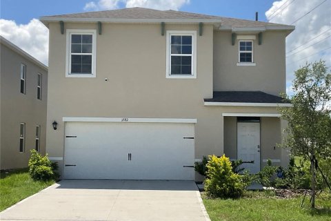 Casa en venta en Eagle Lake, Florida, 5 dormitorios, 234.3 m2 № 1346798 - foto 1