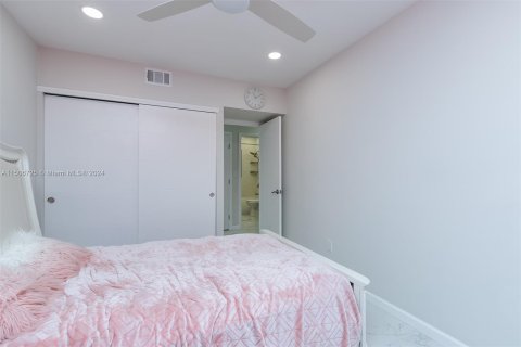 Casa en venta en Coral Springs, Florida, 2 dormitorios, 97.36 m2 № 924290 - foto 24
