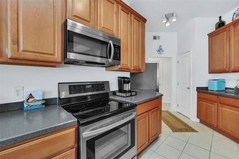 Condo in Celebration, Florida, 3 bedrooms  № 1352567 - photo 19