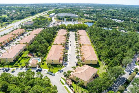 Townhouse in Stuart, Florida 3 bedrooms, 142.14 sq.m. № 1160437 - photo 9