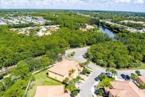 Townhouse in Stuart, Florida 3 bedrooms, 142.14 sq.m. № 1160437 - photo 10