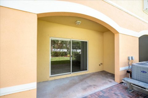 Townhouse in Stuart, Florida 3 bedrooms, 142.14 sq.m. № 1160437 - photo 19