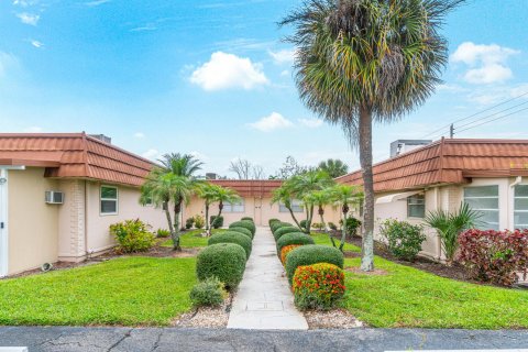 Condo in Delray Beach, Florida, 1 bedroom  № 1182314 - photo 24