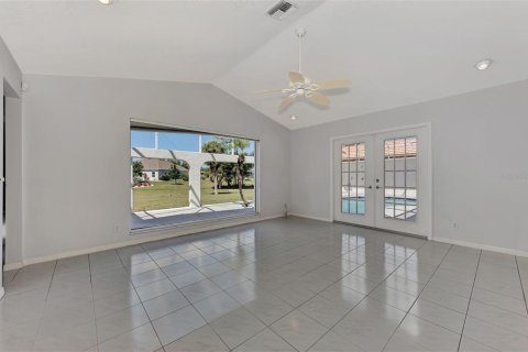 Villa ou maison à vendre à Punta Gorda, Floride: 4 chambres, 312.99 m2 № 1130136 - photo 17