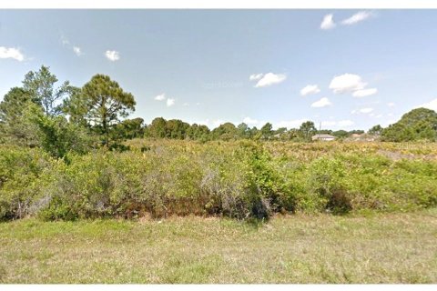 Terreno en venta en North Port, Florida № 1082173 - foto 1