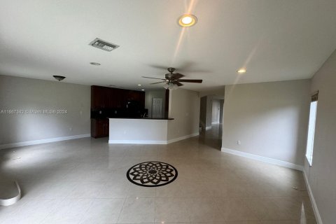 House in Miramar, Florida 4 bedrooms, 249.35 sq.m. № 1381915 - photo 21