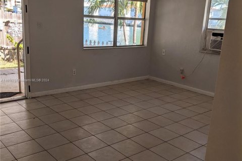 Купить коммерческую недвижимость в Майами-Бич, Флорида 187.29м2, № 1236641 - фото 23