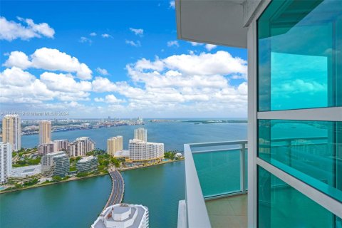 Condominio en venta en Miami, Florida, 2 dormitorios, 118.73 m2 № 1428091 - foto 4