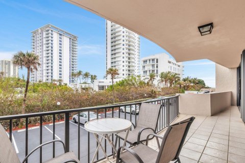 Condo in Riviera Beach, Florida, 2 bedrooms  № 1152092 - photo 15